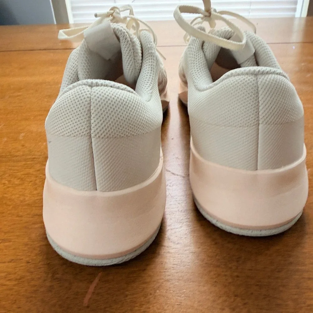 Nike MC Trainer 2 Womens Training Shoes Sail Pink Glaze DM0824-104 Size 7